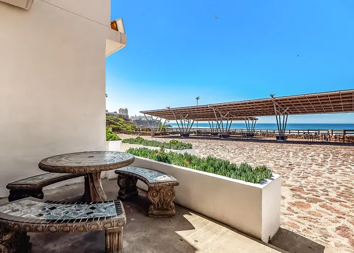 Dog-Friendly Oceanfront Villa With Pool Access, Rooftop Patio, Full Kitchen
